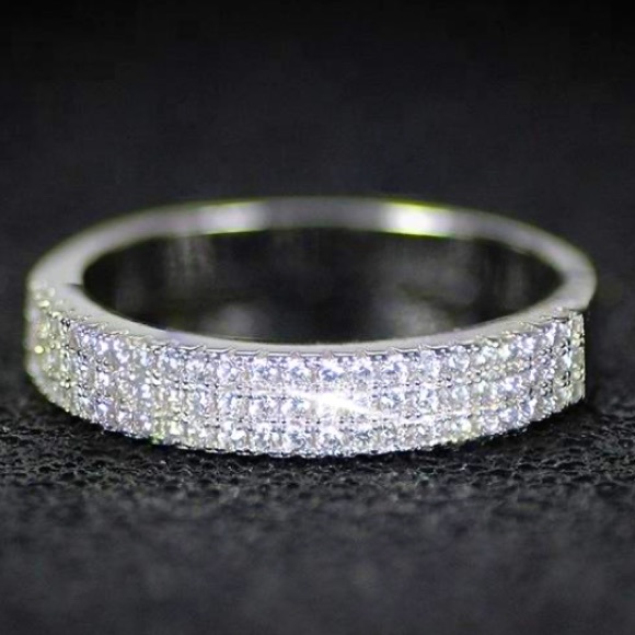 Sterling silver eternity wedding band ring - Picture 4 of 8